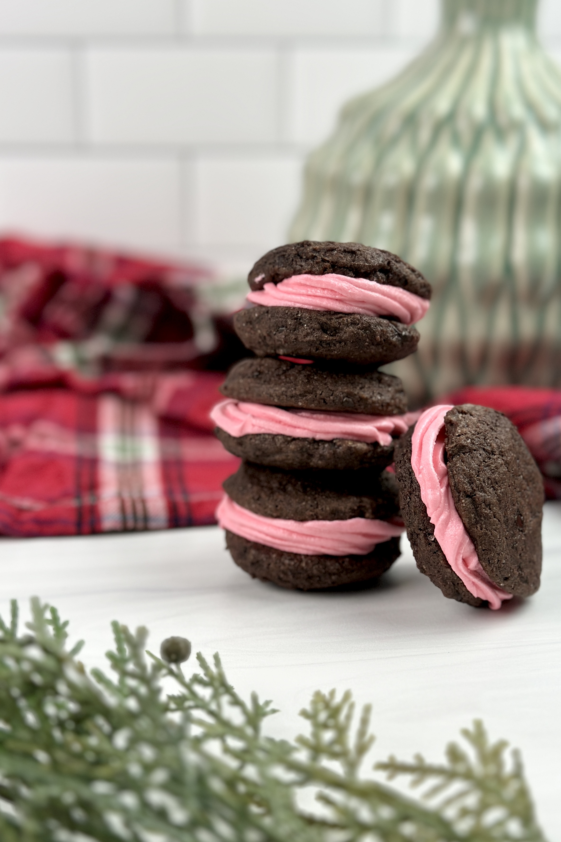 Everyone will love these delicious peppermint chocolate sandwich cookies this holiday season. The decadent chocolate cookies and creamy peppermint frosting are the perfect combination.