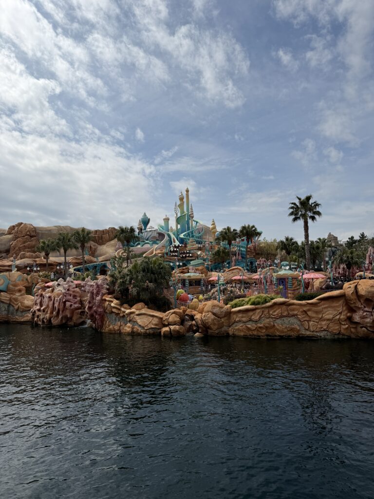 Tips for Visiting Tokyo Disneyland and Tokyo DisneySea